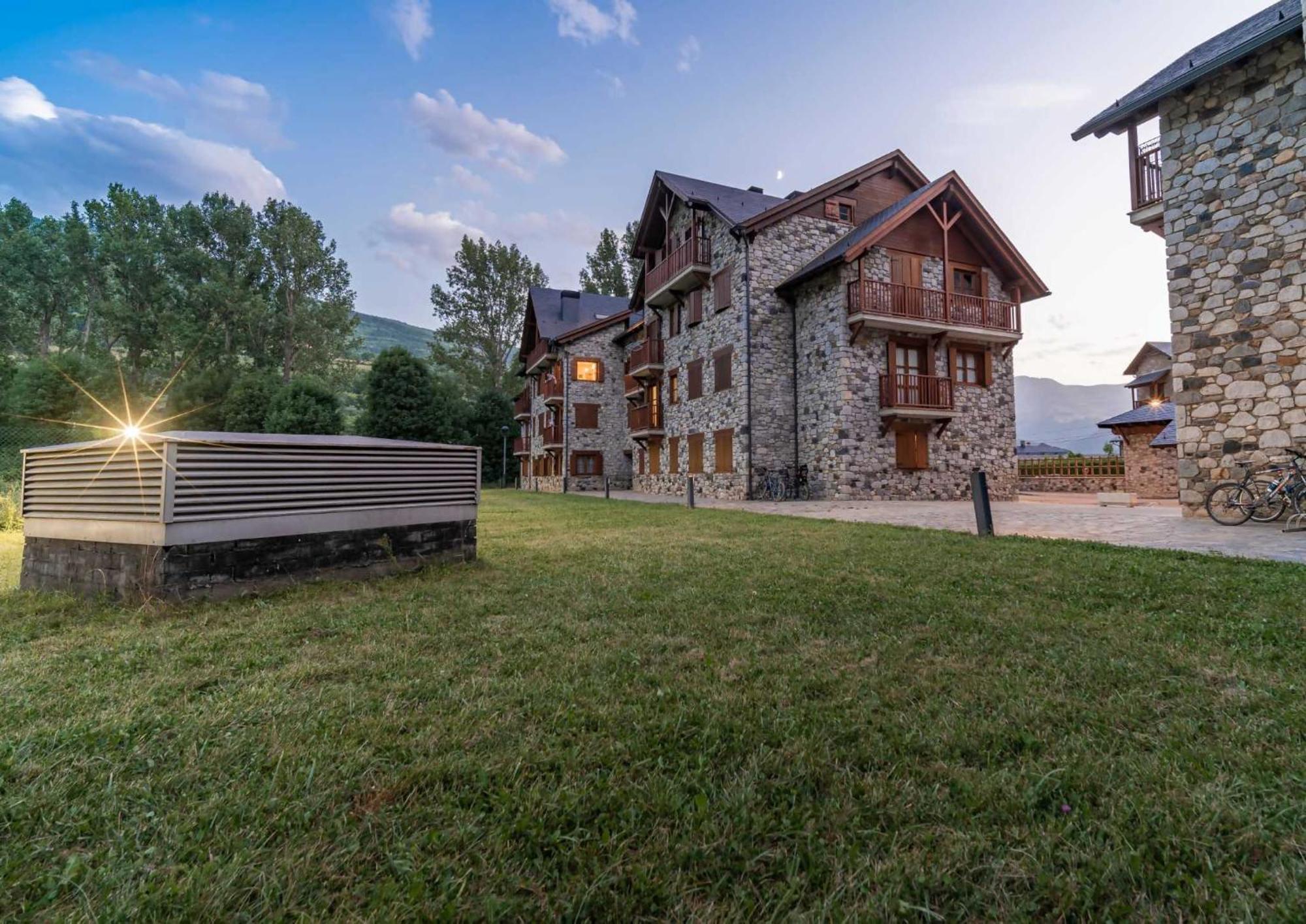 Apartmán Loira Casa Sanchines Duplex De Lujo En Benasque Exteriér fotografie