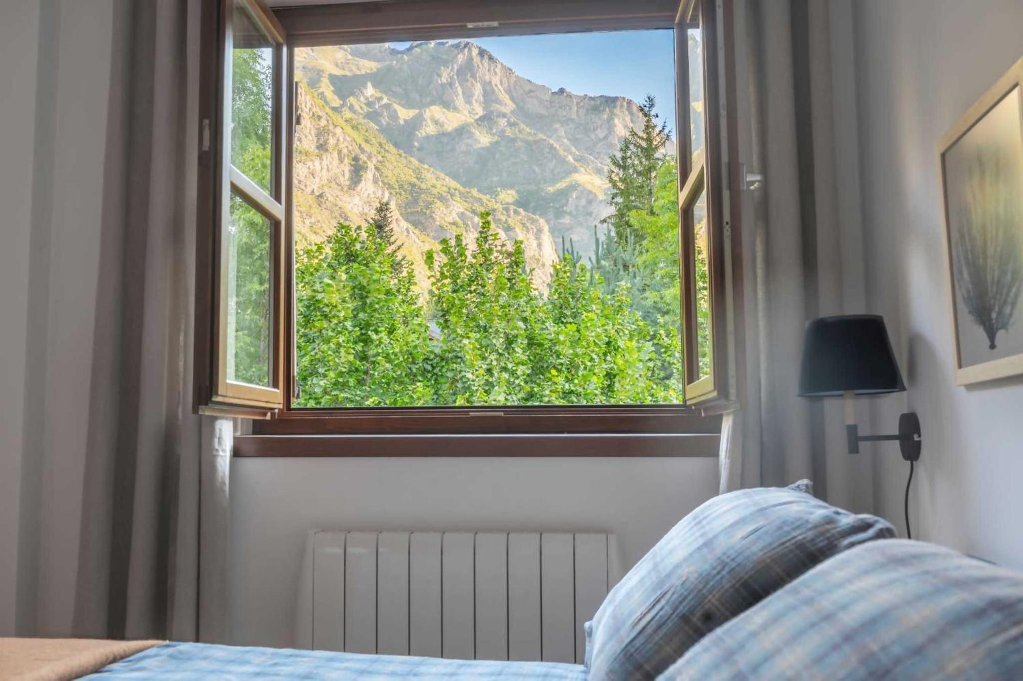 Apartmán Loira Casa Sanchines Duplex De Lujo En Benasque Exteriér fotografie