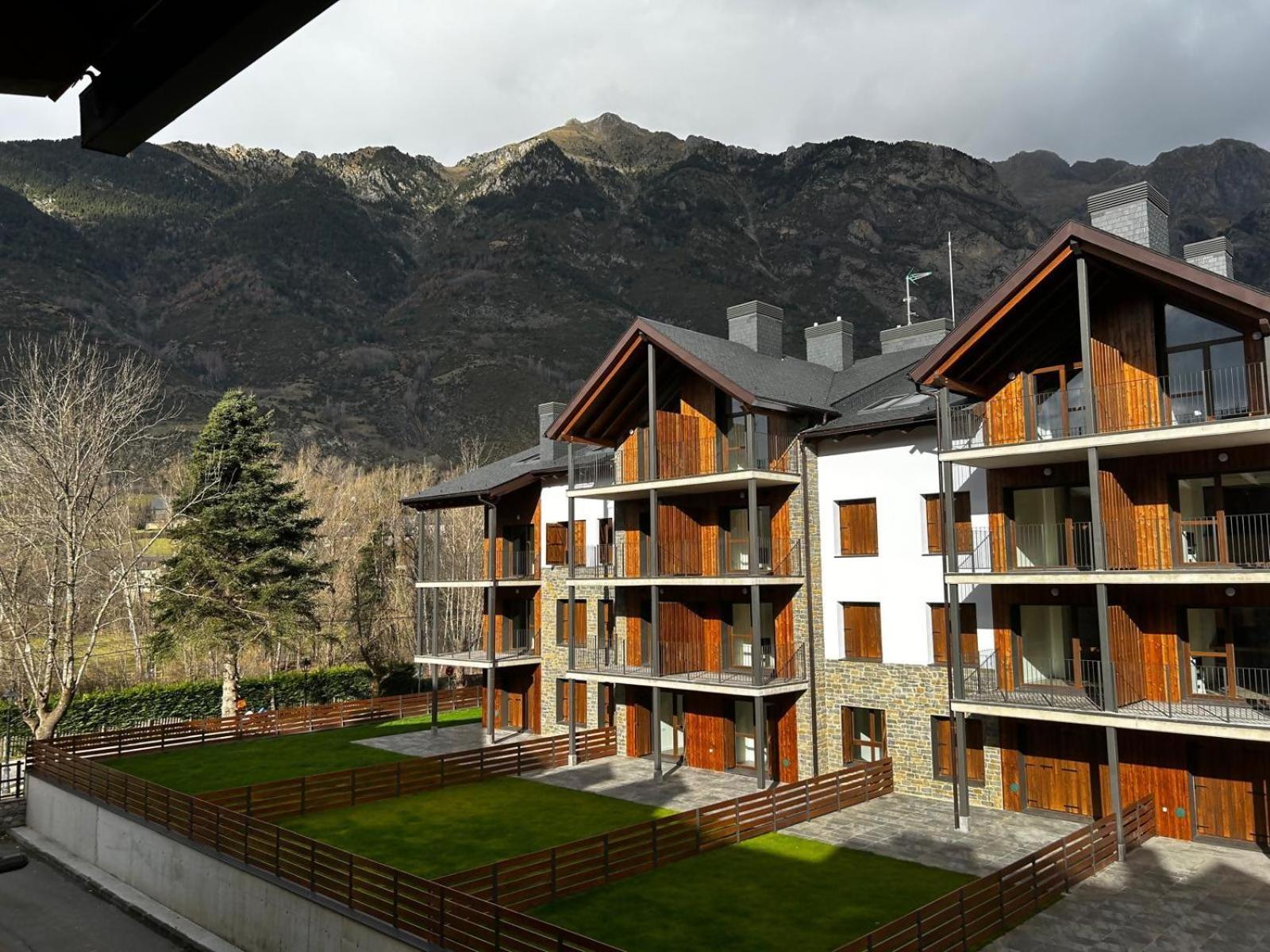 Apartmán Loira Casa Sanchines Duplex De Lujo En Benasque Exteriér fotografie